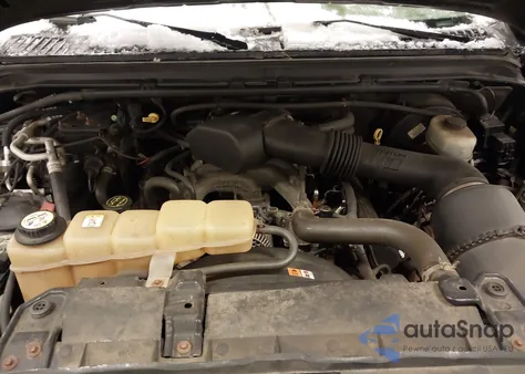 2005 Ford Excursion Eddie Bauer из США, поврежденный, VIN 1FMNU45S25EB01607